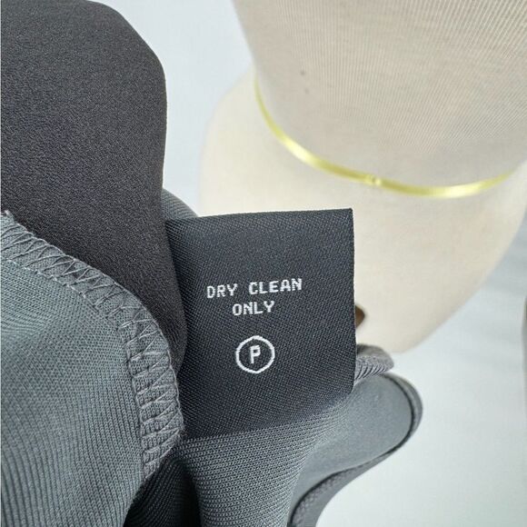 BCBG MaxAzria Lace Cocktail Sleeveless Dress Gray Size Extra Large NWT - Picture 7 of 8